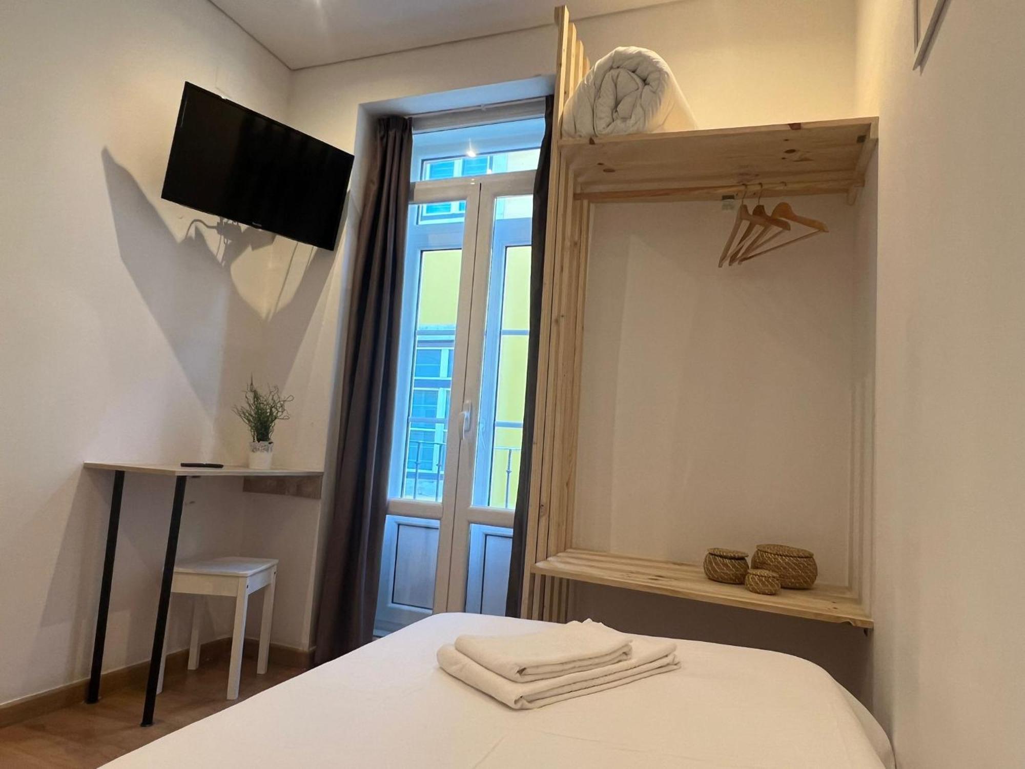 Bairro Alto Hostel Лиссабон Экстерьер фото
