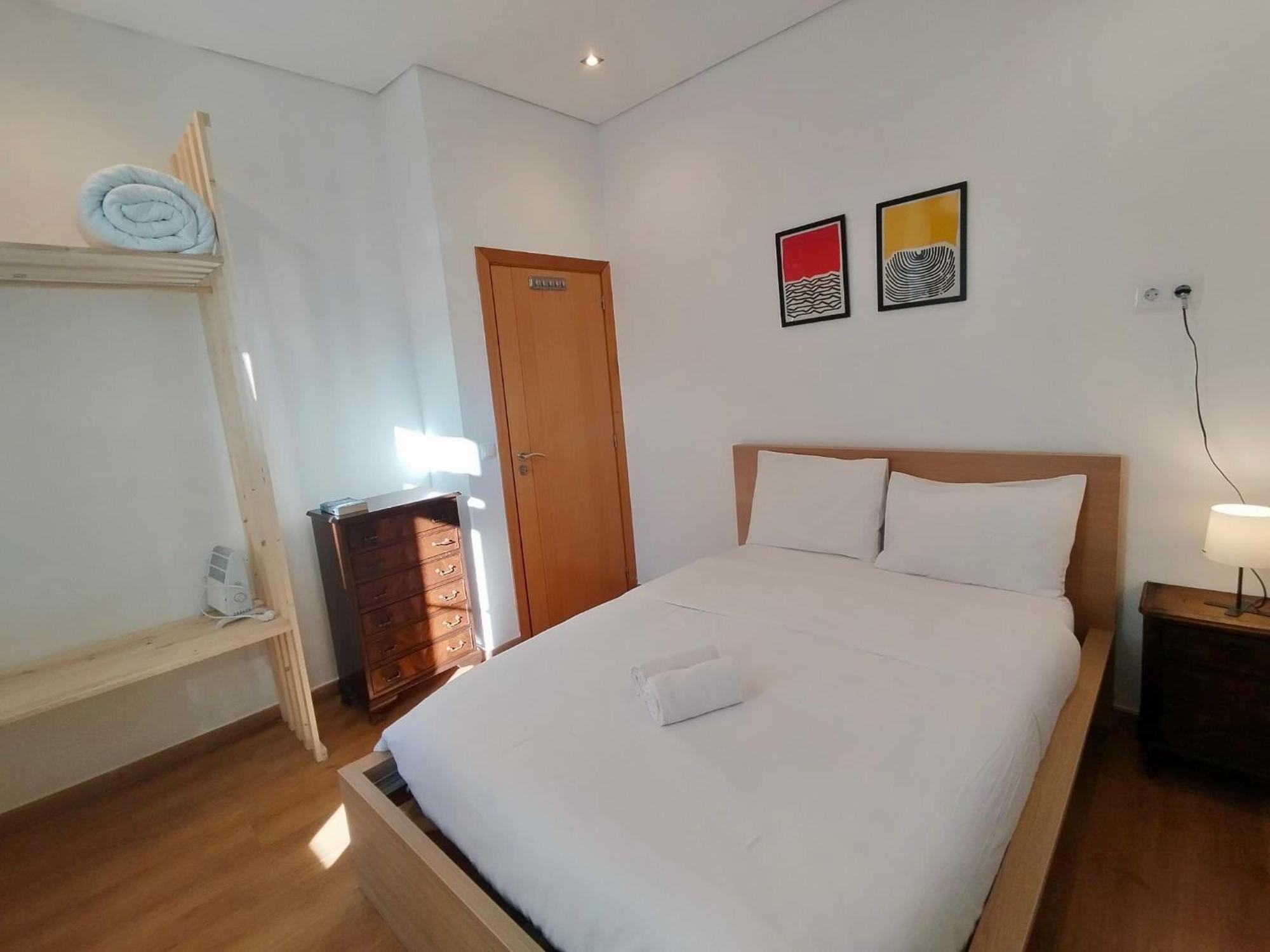 Bairro Alto Hostel Лиссабон Экстерьер фото