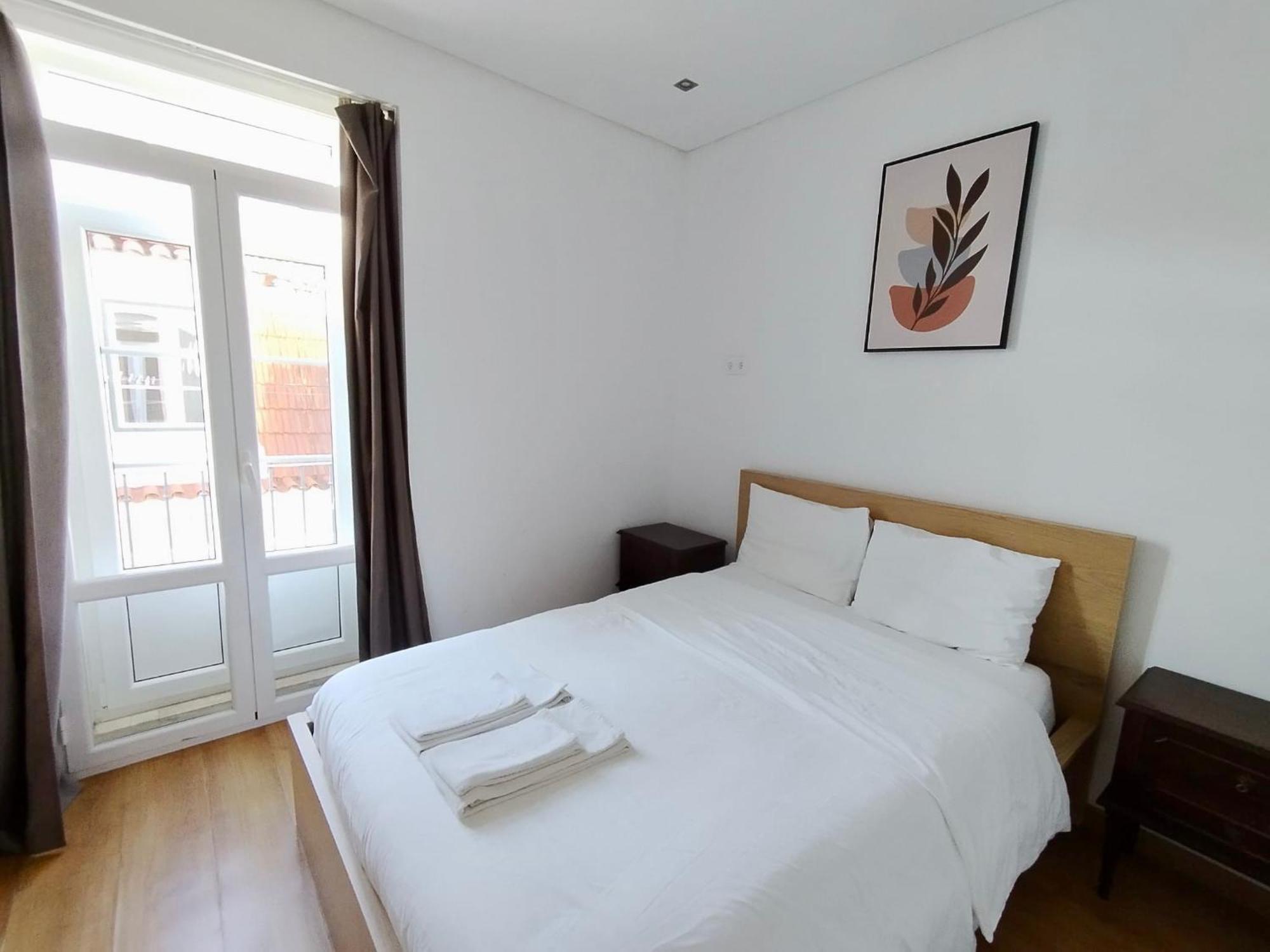 Bairro Alto Hostel Лиссабон Экстерьер фото